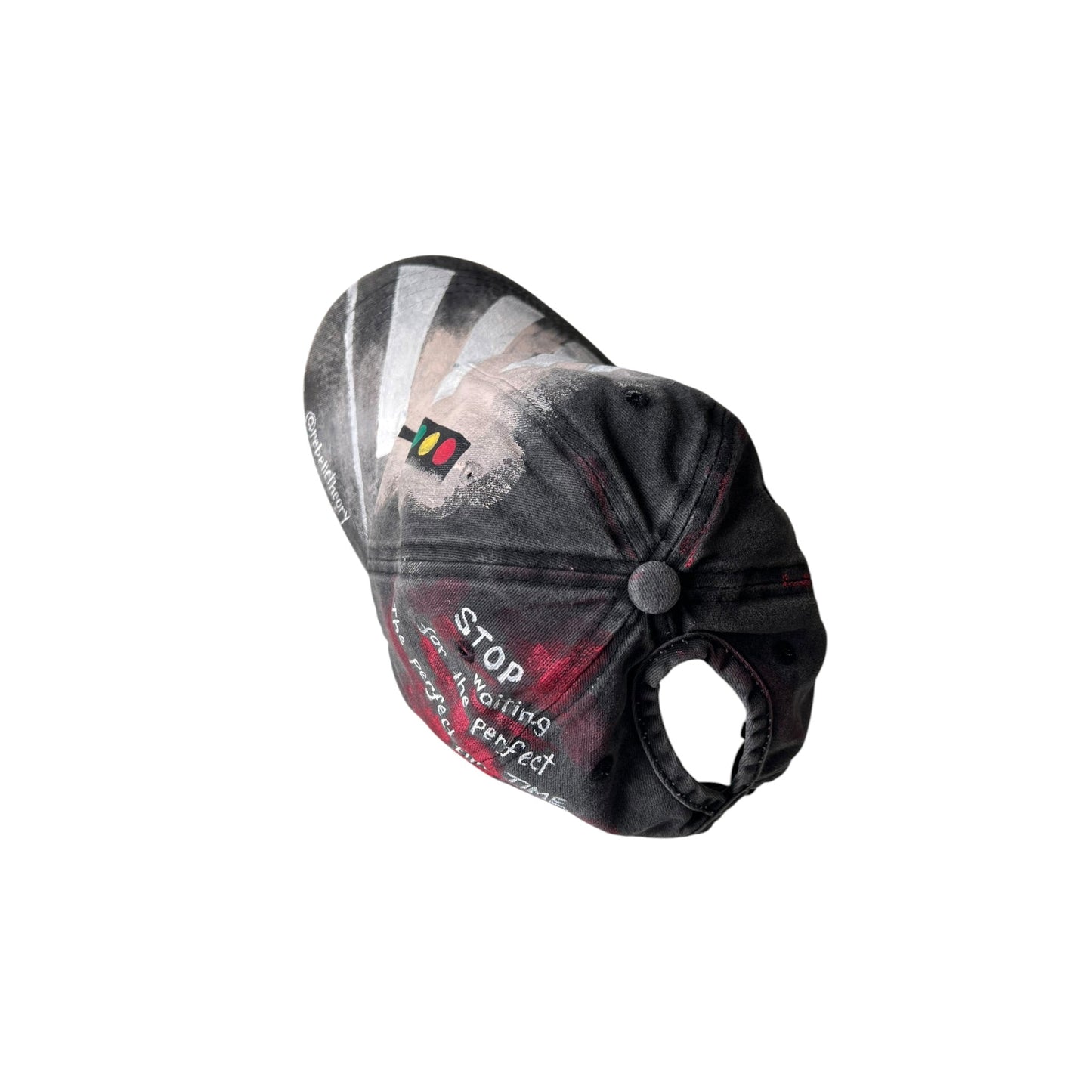 Gray cap with traffic lights painted on a white background